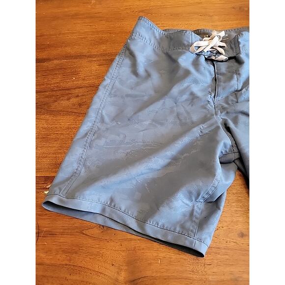 UNDER ARMOUR Swim Trunk Shorts Mens Size 32 Loose Board Shorts Heat Blue - Picture 3 of 8
